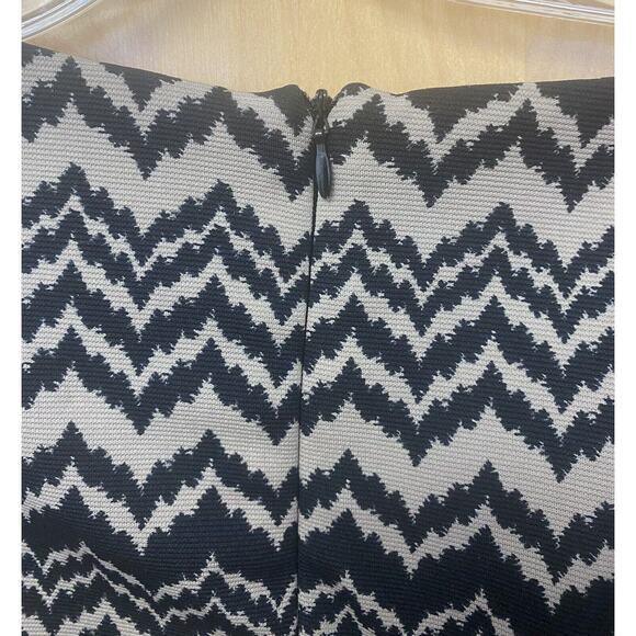 Connected Apparel Women's Black Beige Sleeveless Pencil Dress Zipper Belt Size 6 - Picture 4 of 6